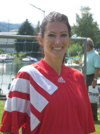 Fussball 075.jpg   28kb   26.03.2021 22:26:17
